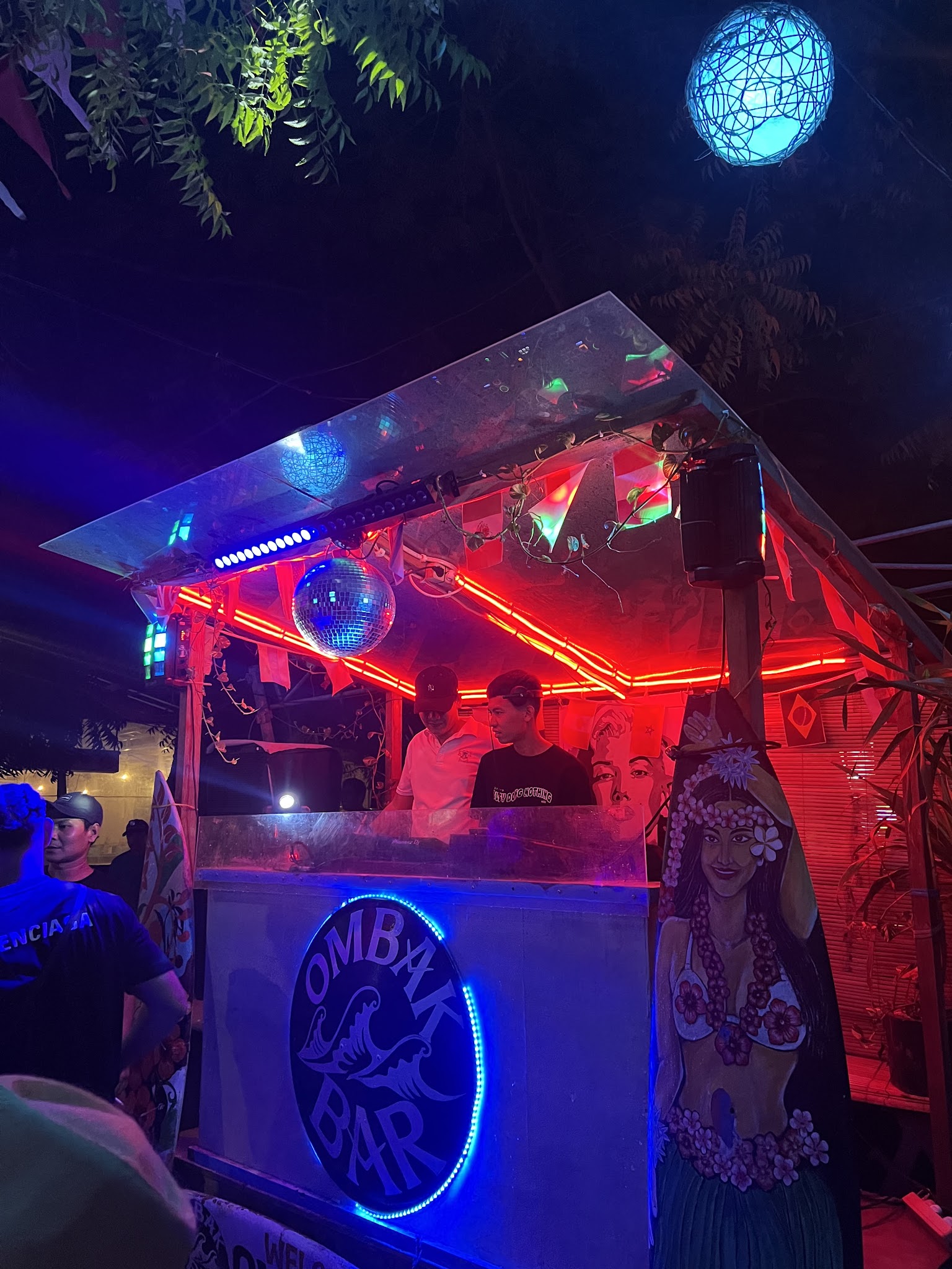 Ombak Bar Gili T